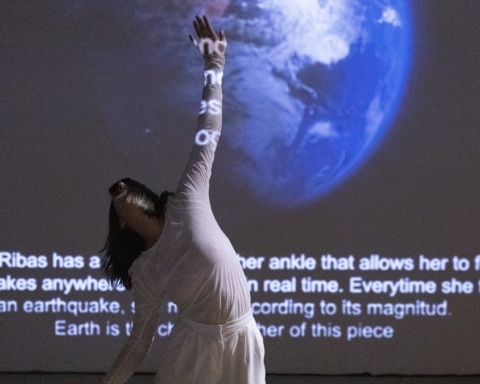 Moon Ribas während ihrer Performance im Schaumbad